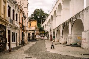 Conectividade e Dinheiro: O Futuro da Viagem