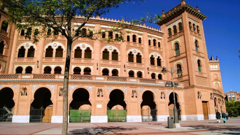 O que é necessário para viajar para a Espanha: guia de documentação