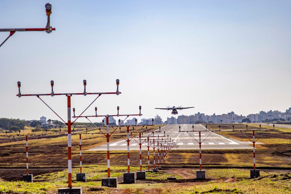 Como escolher a localização ideal do seu hotel usando tempo de deslocamento real: passo a passo com Google Maps, transporte público e custos de ida/volta ao aeroporto