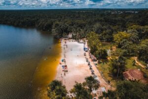 Os 8 destinos menos conhecidos no Brasil que você deve visitar em 2024: uma imersão na cultura local